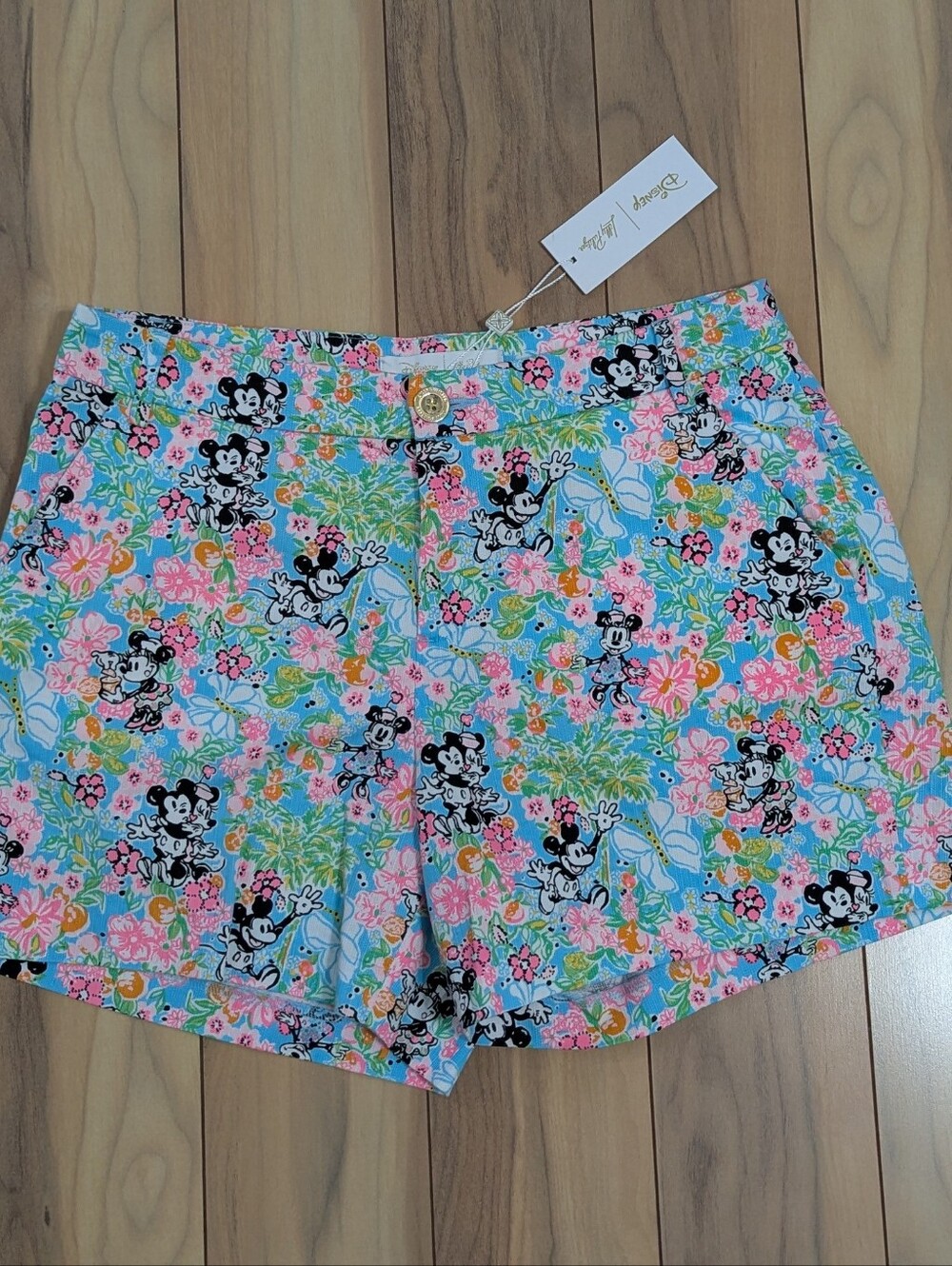 NWT! Lilly Pulitzer X Disney Callahan Mid Rise Shorts Lilly Hearts Disney Size 8